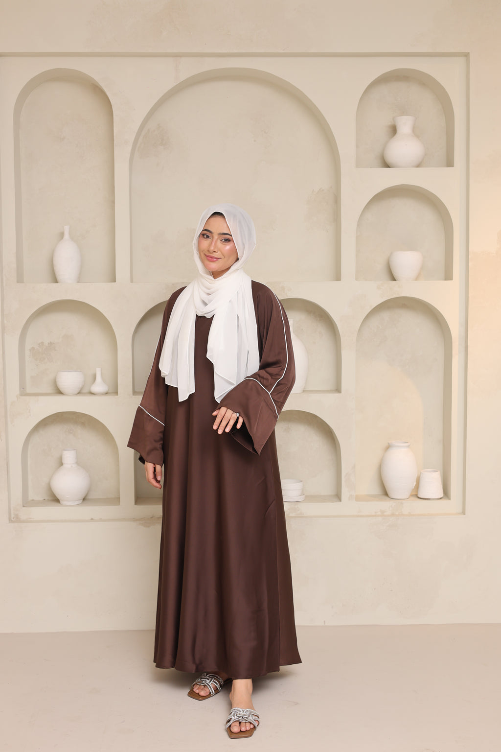 Layan Abaya — Dark Brown