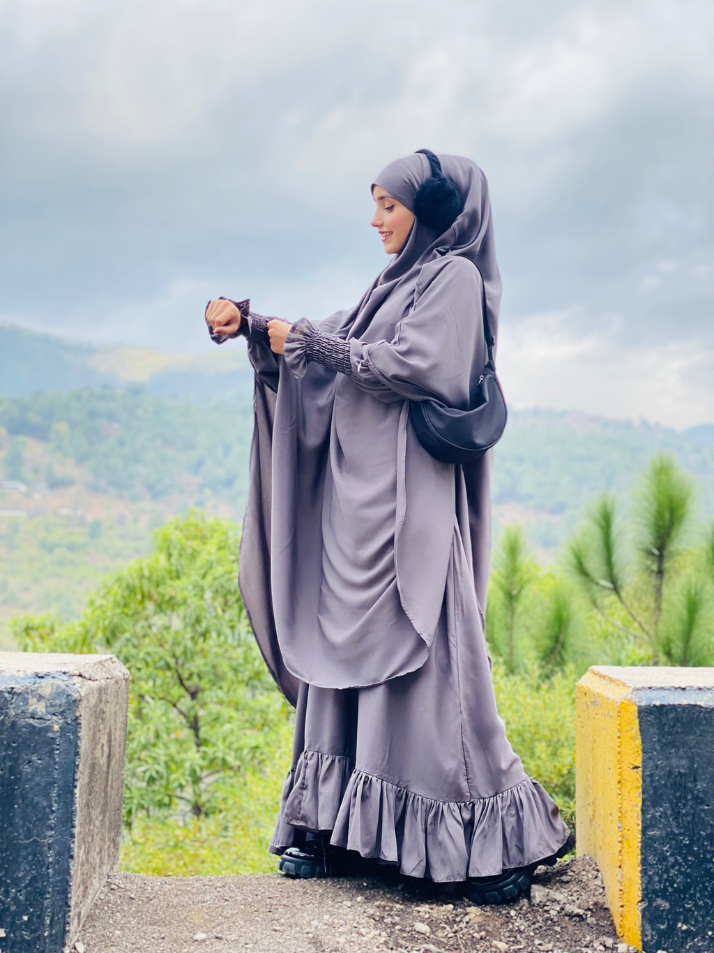 LONG KHIMER AND ABAYA COMBO
