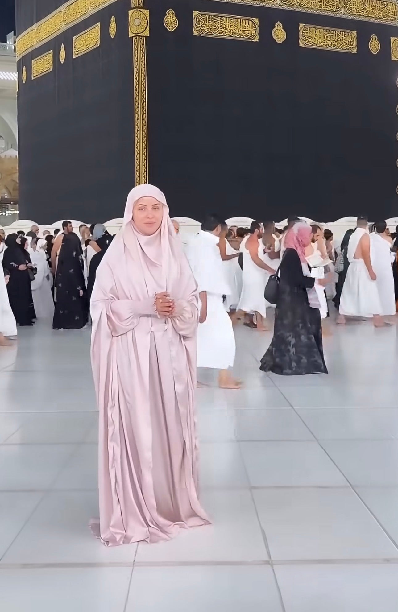 SAUDI JILBAB / pink ,Nimra khan